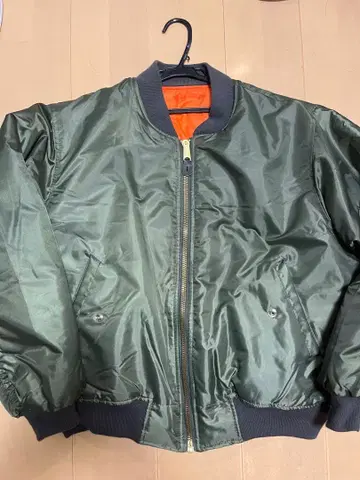 올리브 그린 MA-1 자켓