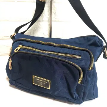 네이비 나일론 숄더백