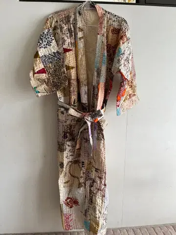 패치워크 디자인 로브