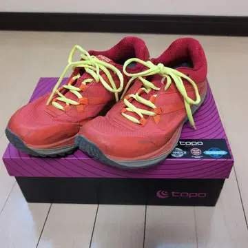 TOPO MT-3 트레일 러닝화 23.5cm