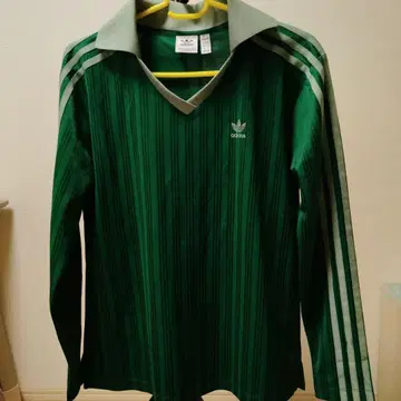 adidas 론T 그린 사이즈 M 거의 새상품 사용감 전혀 없음