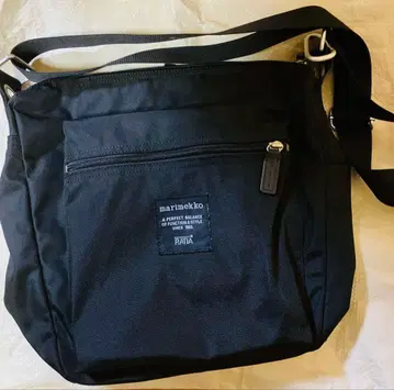 marimekko 블랙 숄더백