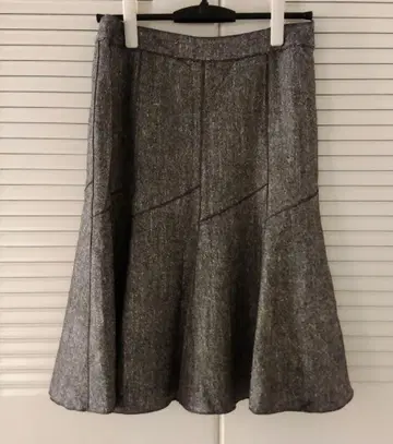 그레이 플레어 스커트 새상품급