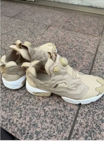 [ 새상품급 ] 리복 인스타 펌프 퓨리 FZ4428