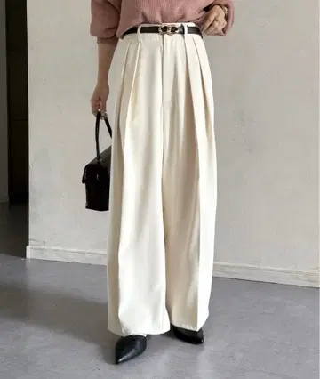 [ 하자품 ] Thevon.2 턱 슬랙스