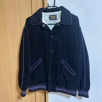 저널 스탠다드 레리움