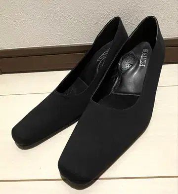 PETITSOIR 도쿄 소와르 펌프스 블랙 24