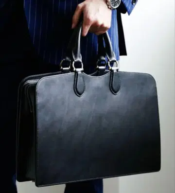 새상품급 츠치야 가방 마그누스 지퍼 브리프 블랙