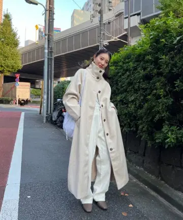 y/m by 무라오카 미사토 퀼트 x 페이크 울 스탠드 코트 아이보리