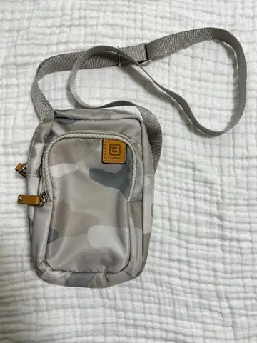 [ 새상품급 ] 비사이유 숄더백 카모플라쥬 카모플라주 그레이 카모그레이