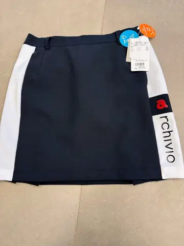 미사용 새상품 알치비오 플리츠 스커트 블랙 택 포함 38 사이즈