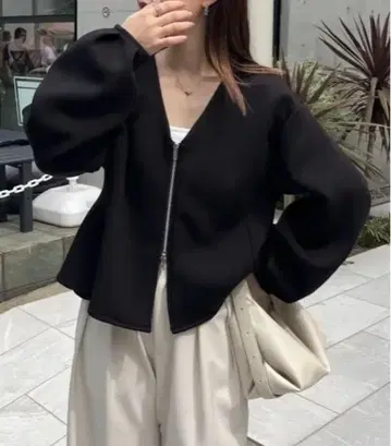 [택 포함 새상품] 페플럼 지퍼 가디건