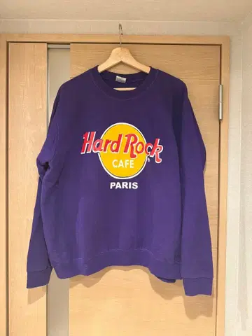 하드 록 카페 퍼플 맨투맨