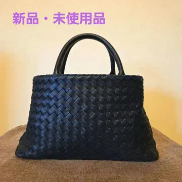 [ 새상품 미사용품 ] 소가죽 뜨개질 디자인 네이비 숄더백