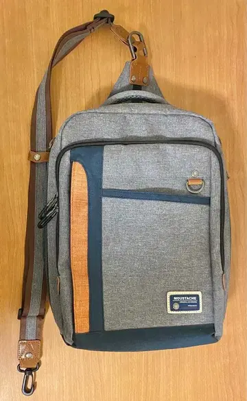 MOUSTACHE 무스타슈 그레이 숄더백 MDP-0651