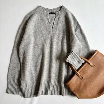 저널 스탠다드 캐시미어 울 키넥 풀오버 니트 그레이