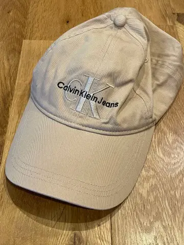 캘빈 클라인 진스 야구 모자 OS 베이지