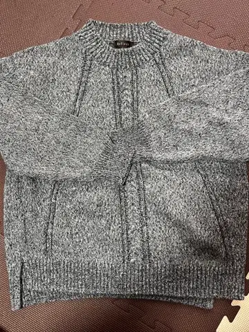 Reflect 그레이 케이블 니트 긴팔 스웨터