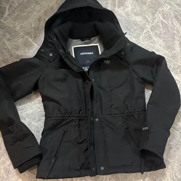Abercrombie 블랙 자켓 M 사이즈