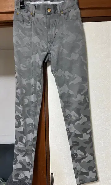 MARK&LONA 카모 패턴 여성 팬츠