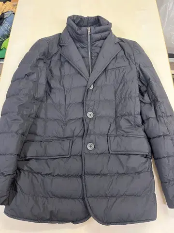 새상품급/가성비 좋은 가격/Herno/테일러드 다운 자켓/네이비/44