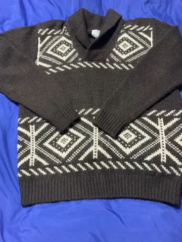 [알파카모] 페어아일 패턴 숄카라 스웨터 MUSEE JOYEUX