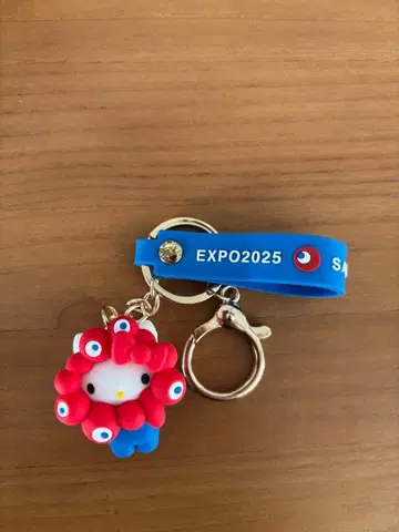 박람회장 한정판 입체 마스코트 키링 미야쿠미야쿠 헬로키티