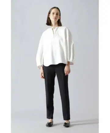 ADORE 컴포트 스트레치 블라우스
