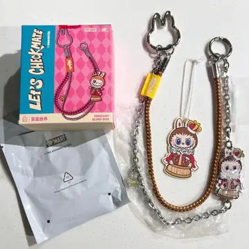 정품 LABUBU 펜던트 KING