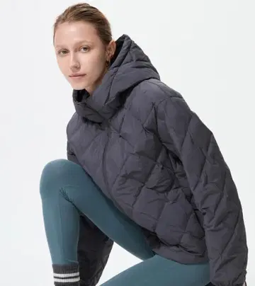 유니클로 퍼프 테크 후드티 다크 그레이 S