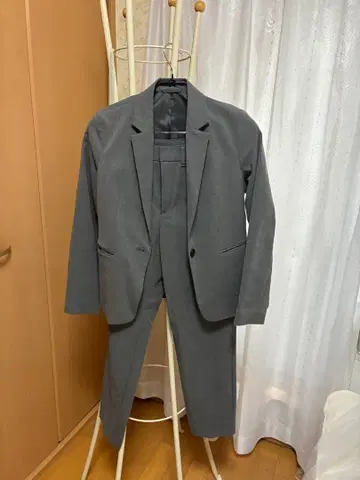 그레이 비즈니스 수트 셋업