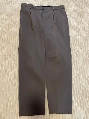 BEAUTY&YOUTH 카키 슬랙스 L 사이즈