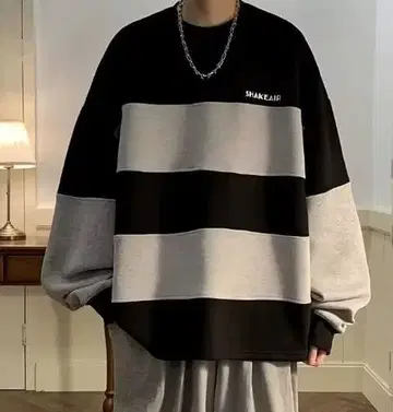 스트라이프 긴팔 T셔츠