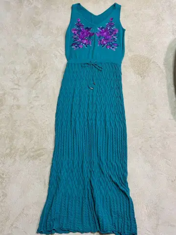 하자품 그레이스 콘티넨탈 자수 레이스 니트 원피스 터콰이즈 꽃무늬 자수