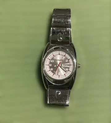 NIXON 손목시계 배터리 방전