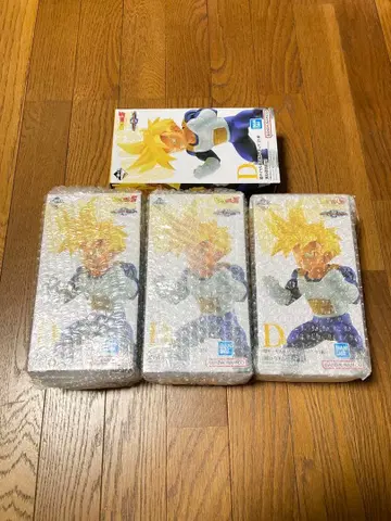 드래곤볼 손오반 피규어 4개 세트