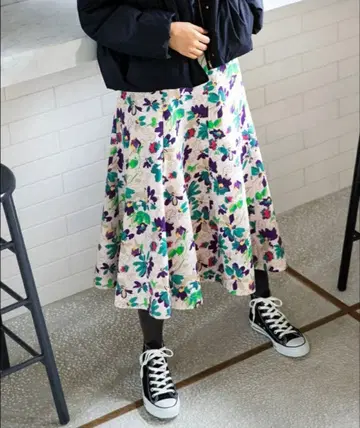 쿠미쿄쿠 꽃무늬 뉴앙스 조젯 플레어 스커트