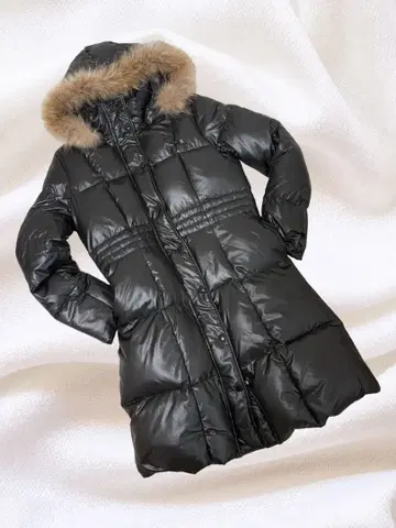 블랙 롱 다운 자켓 다운 소재 퍼 탈부착 가능 후드