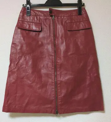 ELLE 보르도 빨간색 가죽 타이트 스커트