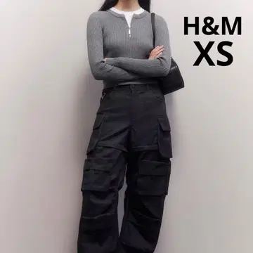 미사용 새상품 H&M 에이치앤엠 하프 지퍼 리브 니트탑 XS