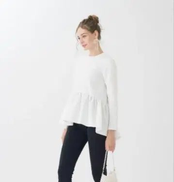 새상품급 트루 바이 마리코 오이카와 gala 블라우스 페플럼 퀼팅 화이트