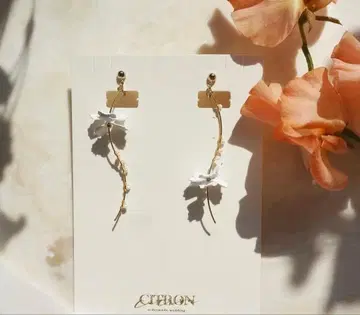 CITRON 브라이덜 JARDIN 화이트 플라워 골드 귀찌