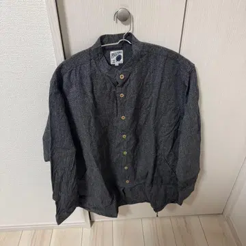 PINECONE 그레이 밴드 카라 셔츠