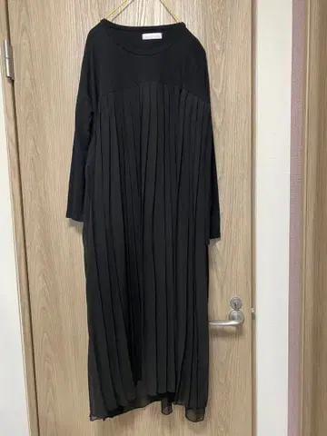 안티카 패턴이오르소 플리츠 원피스 안티카