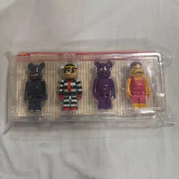 맥도날드 베어브릭 4체 세트