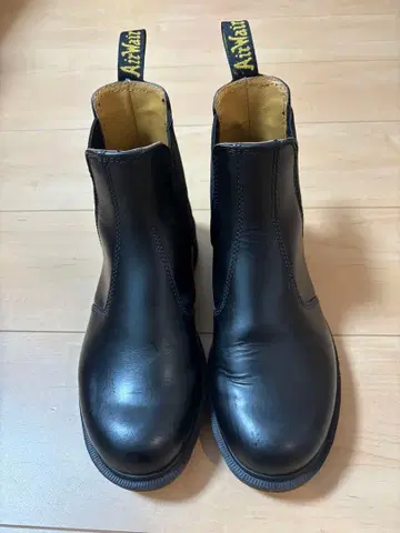 닥터마틴 2976 첼시 사이드 고어 UK4