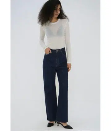 이번 시즌 CLANE SECOND DENIM PANTS BLUE