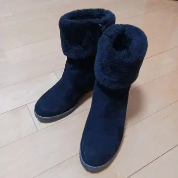 [ 나노 유니버스 ] 인힐 부츠 지퍼 블랙 사이즈 38