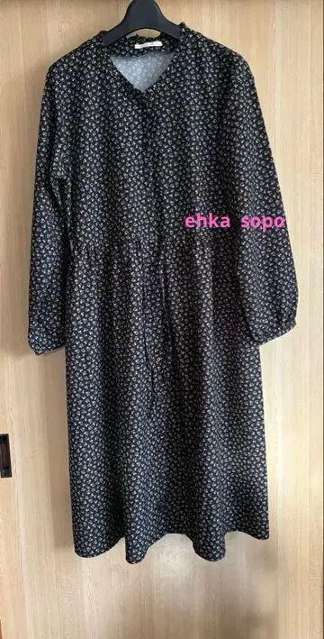 ehka sopo 블랙 베이스 미니 꽃무늬 긴팔 원피스