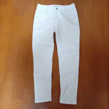 MOGA 화이트 데님 팬츠 사이즈 2